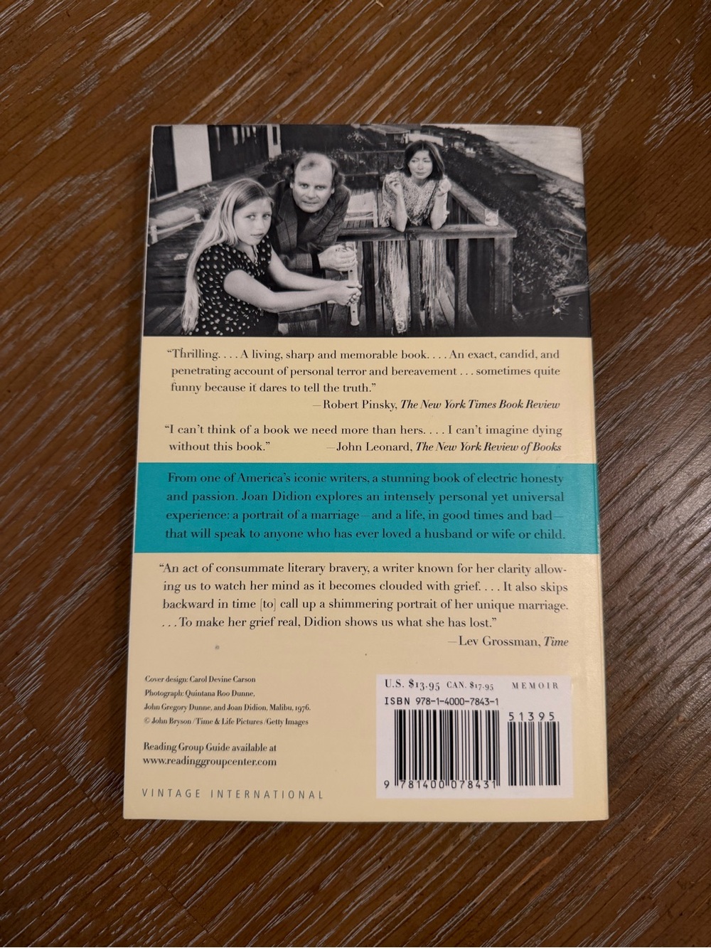 THE YEAR OF MAGICAL THINKING BY JOAN DIDION PAPERBACK - Picture 2 of 7